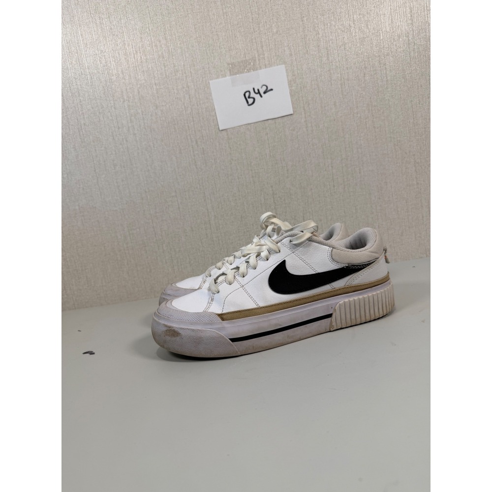 Nike Court Legacy Lift‎ Sneakers Womens 8.5 White Platform Streetwear Lace Up